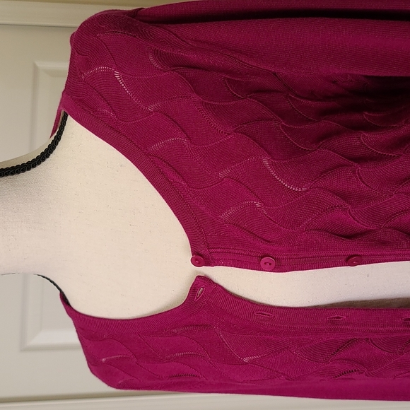 Talbots Cardigan Raspberry Medium - Picture 2 of 9